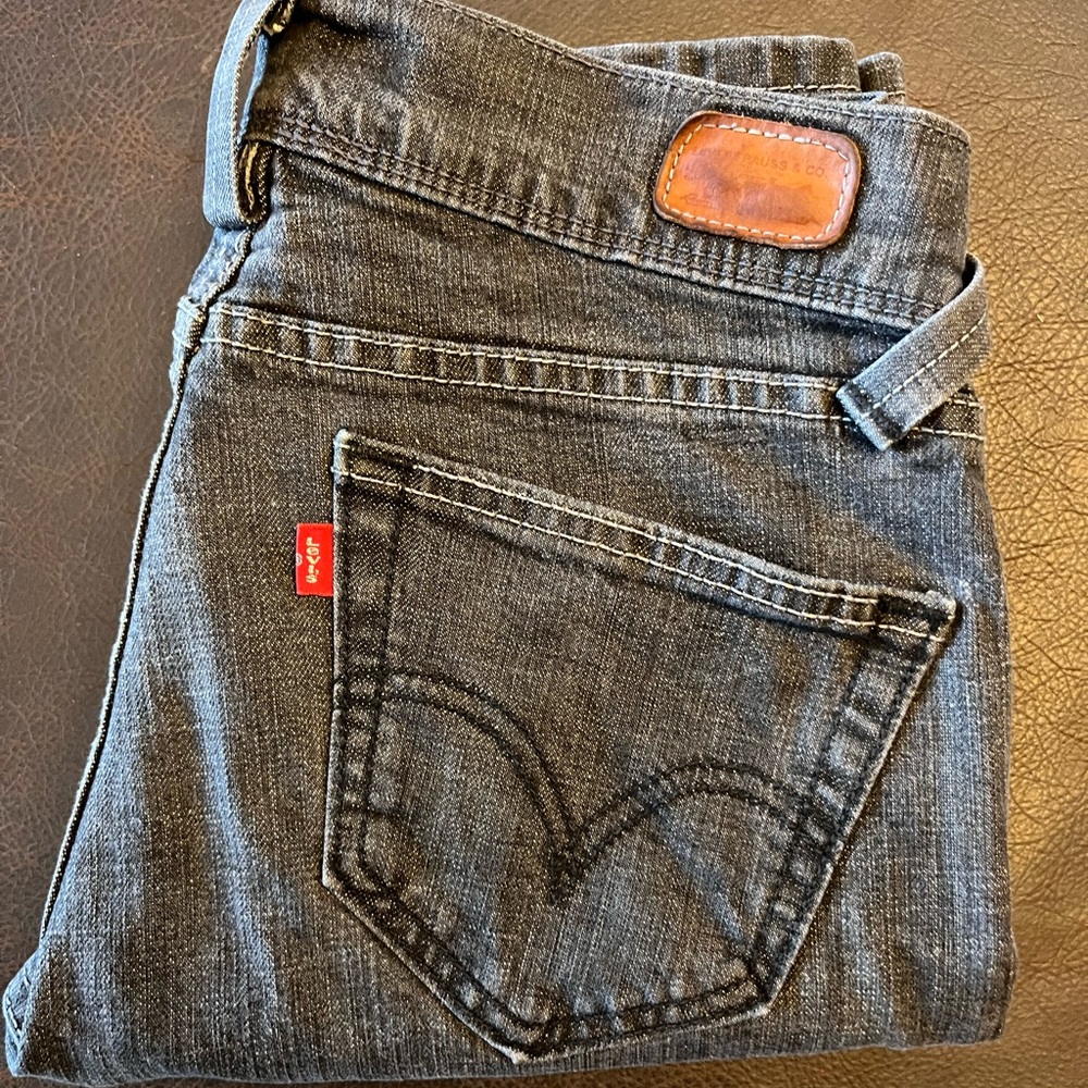 Woman's Levi Slouch Skinny 504 Jeans